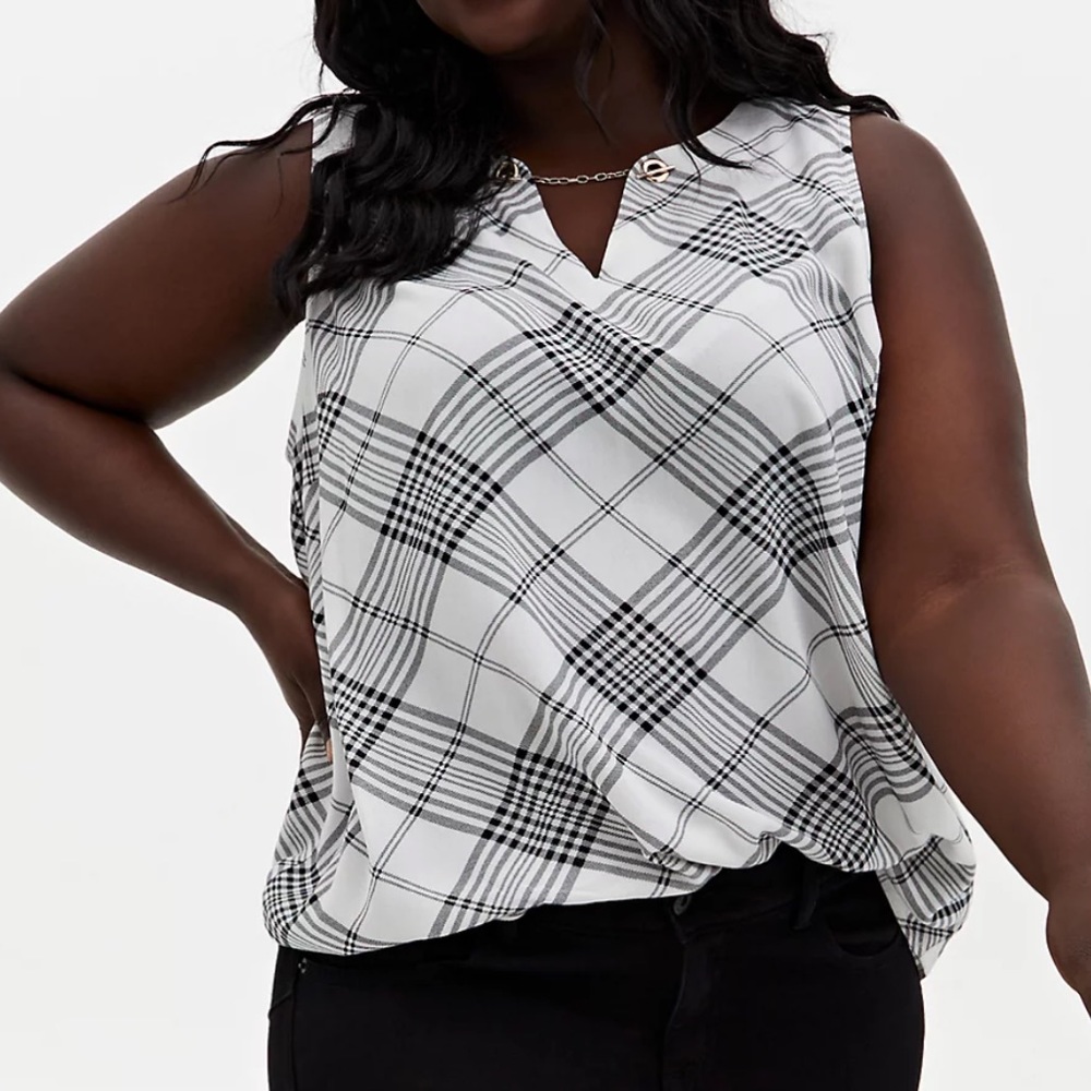 🎉HP🎉 Torrid Plaid Tank